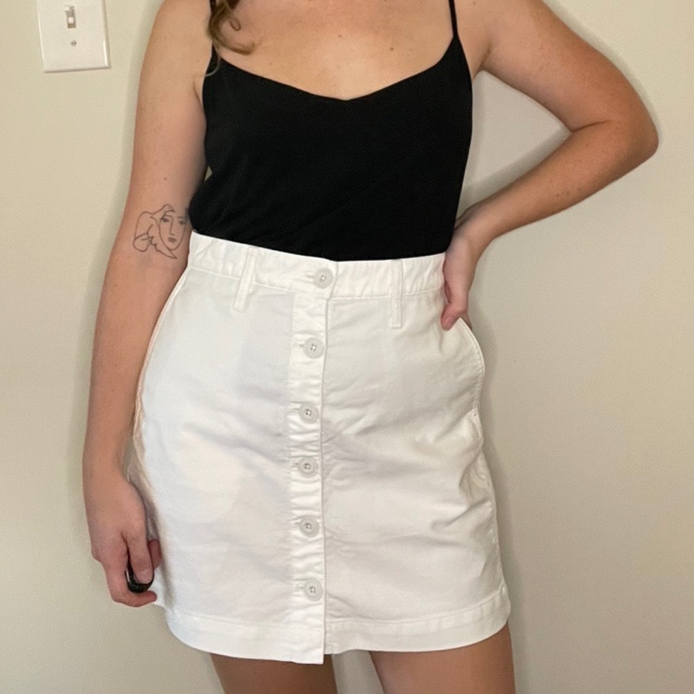 Uniqlo White Button Up Skirt